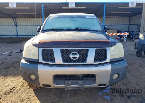 2004 Nissan Titan Xe z USA, uszkodzony, nr VIN 1N6AA06A44N513176